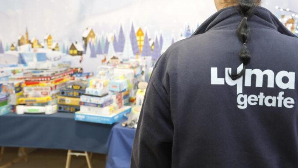 Un mercadillo de segunda mano organizado por la empresa municipal de Getafe LYMA.