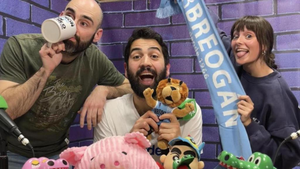 Exército Mekemeke nació en Radio Ames.