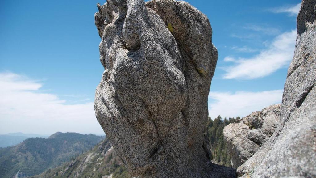 Formación rocosa de el parque nacional de Sequoia