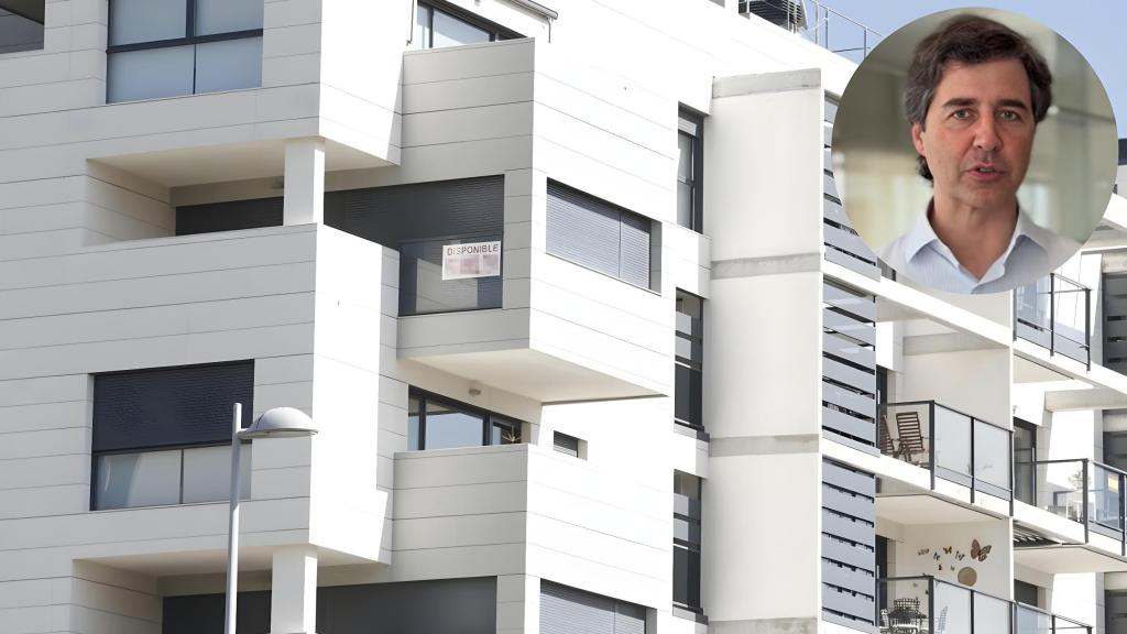 Montaje de un bloque de pisos junto al experto inmobiliario.