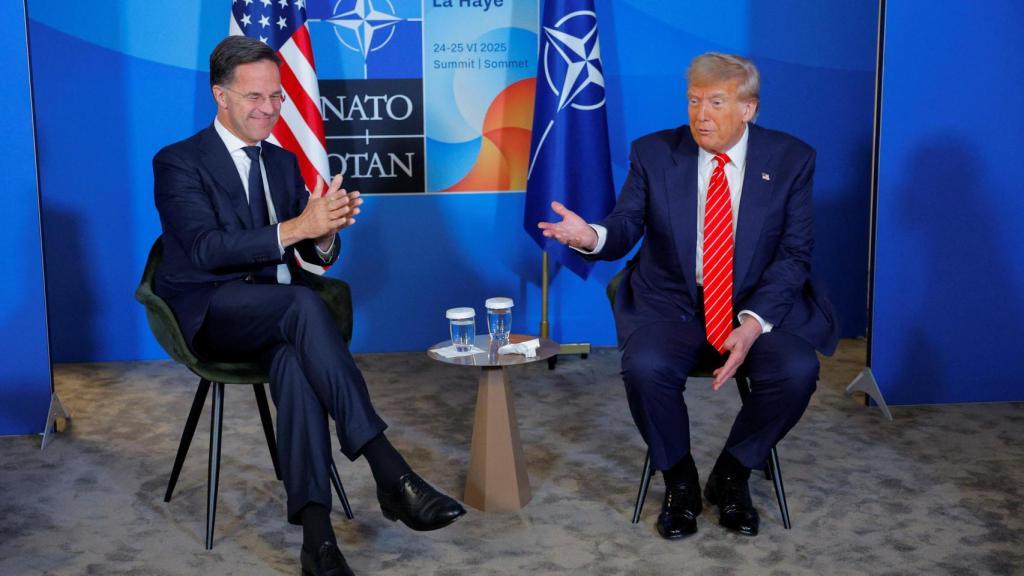 Mark Rutte y Donald Trump, durante su reunión previa al inicio de la cumbre de La Haya