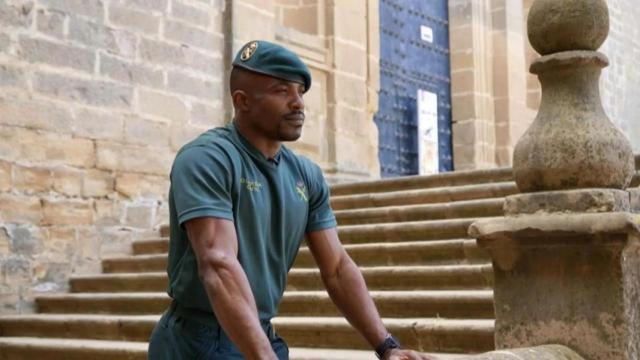 Jean Paul Ndongo, ya graduado como guardia civil.