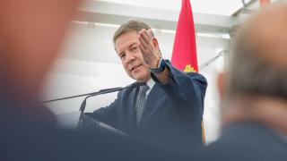 Emiliano García-Page ha participado en la inauguración de una planta logística en Guadalajara.