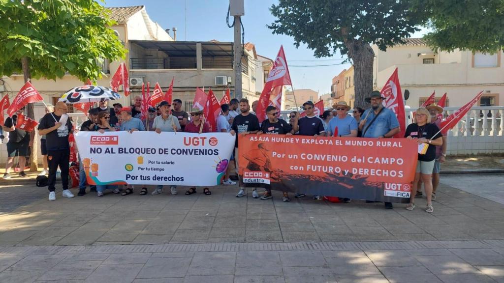 Concentración en Manzanares (Ciudad Real).