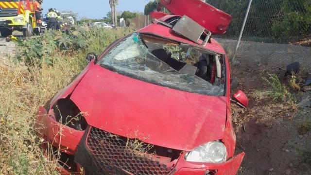 Así quedó uno de los vehículos.