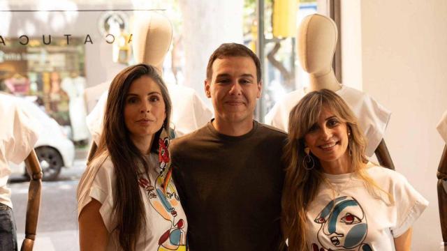 Tacatuca y Aspanoa lanzan una colección de camisetas solidarias contra el cáncer infantil.