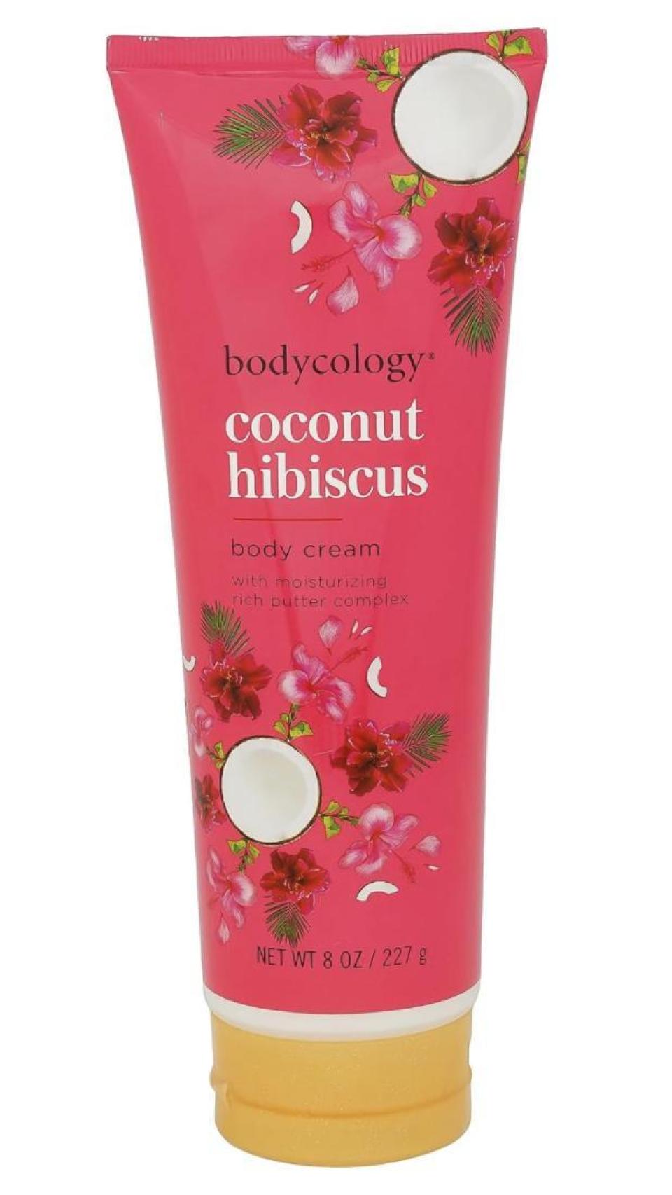 Esta crema para piel seca de Walmart es ideal para uso diario.