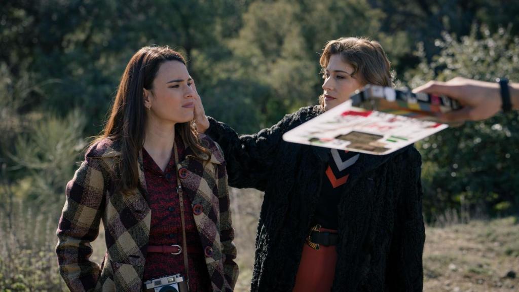 Alba Brunet y Marta Belmonte en un momento del rodaje de 'Sueños de libertad'.