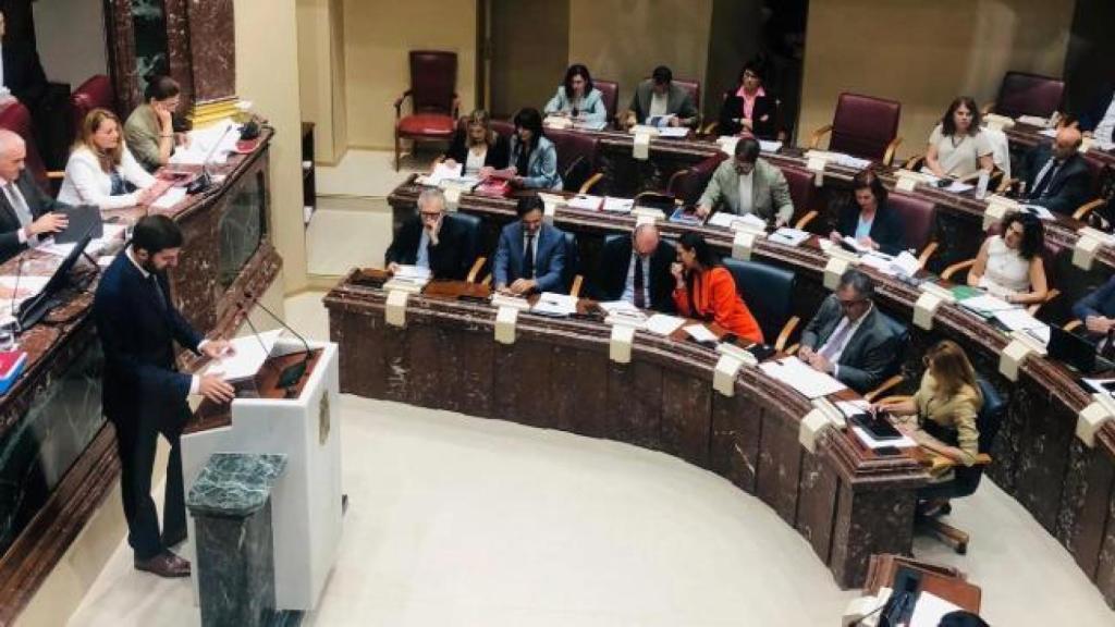 El líder de Vox Murcia, José Ángel Antelo, comparece este jueves en el Debate del Estado de la Región.