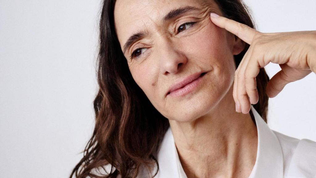 La actriz Ana Torrent posando para la campaña.