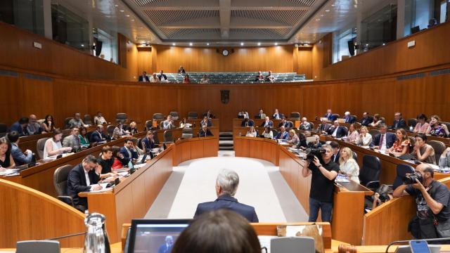 Azcón, en el Pleno de las Cortes de este jueves