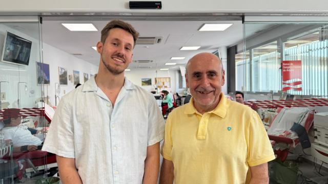 Mario y Eugeni Mingo en el Banco de Sangre y Tejidos de Aragón