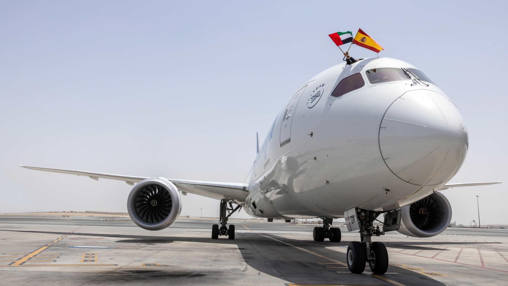 Vuelo inaugural de Air Europa en régimen de wet-lease desde Abu Dhabi a Madrid.