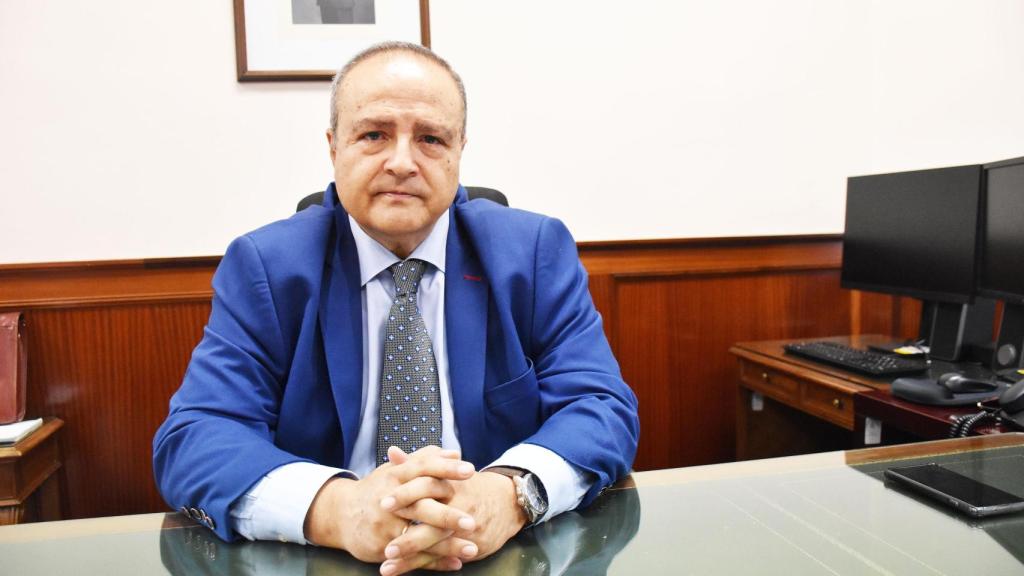 Javier Carranza en su despacho