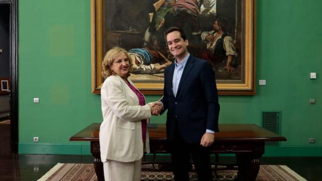 Rosa Bolea, rectora de la Universidad, y Pablo Blanquet, alcalde de Pina de Ebro