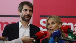 El ministro de Cultura, Ernest Urtasun, junto a la vicepresidenta Yolanda Díaz.