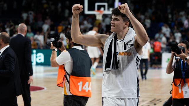 Hugo González celebrando una victoria del Real Madrid ante Baskonia