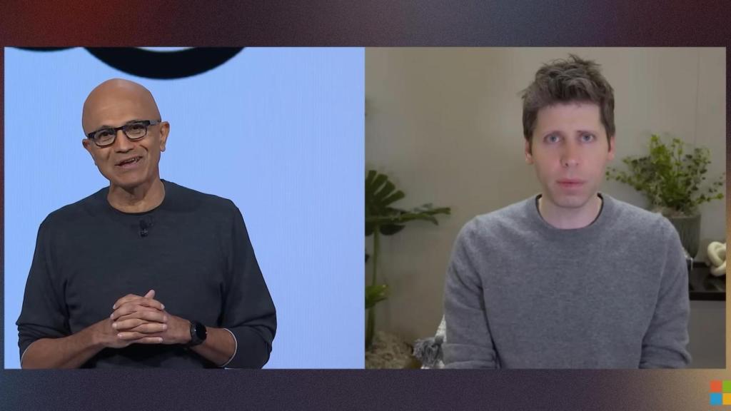 El director ejecutivo de Microsoft, Satya Nadella, y el director de OpenAI, Sam Altman, en una conferencia por videoconferencia en mayo