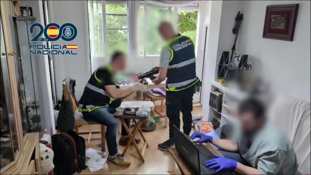 Policía Nacional en una operación contra explotación sexual infantil