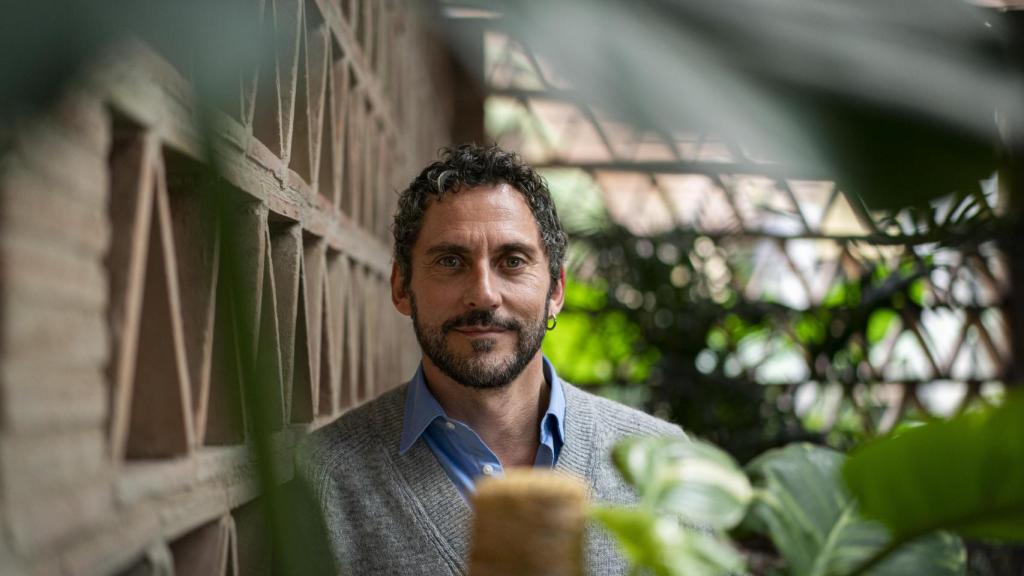 Paco León confiesa que su actriz favorita es Carmen Machi, una estrella con humanidad.