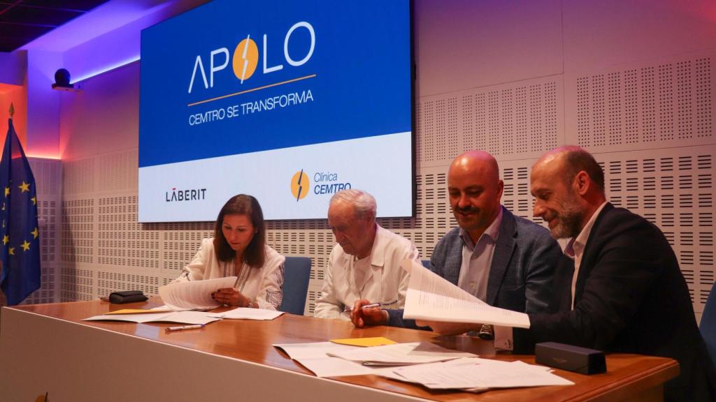 Firma del acuerdo. EE