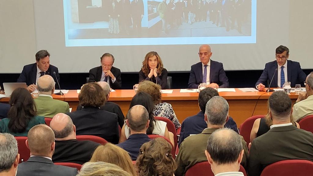 Jesús Carrobles, segundo por la derecha, nuevo presidente de la Real Fundación de Toledo.