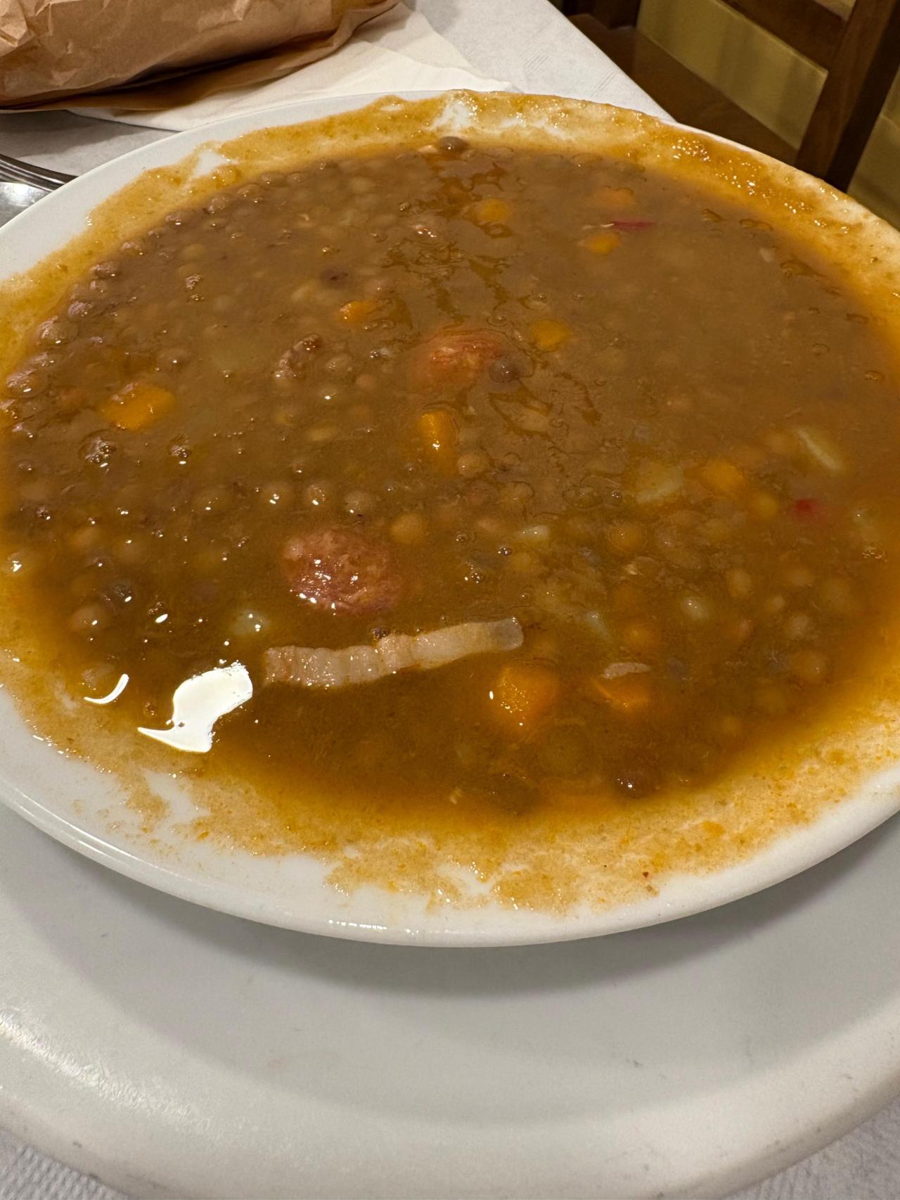 Plato de lentejas, de Hermanos Míguez.