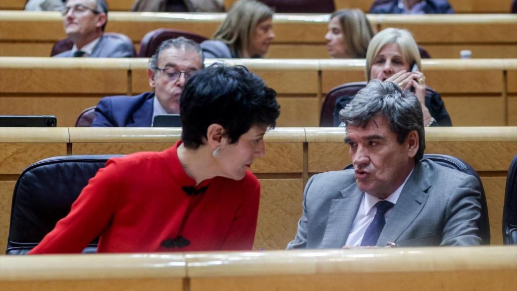 Elma Sáiz y José Luis Escrivá, ministra y exministro de Inclusión, Seguridad y Migraciones.