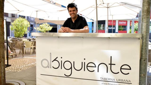 Jorge Alonso, en la terraza de Alsiguiente