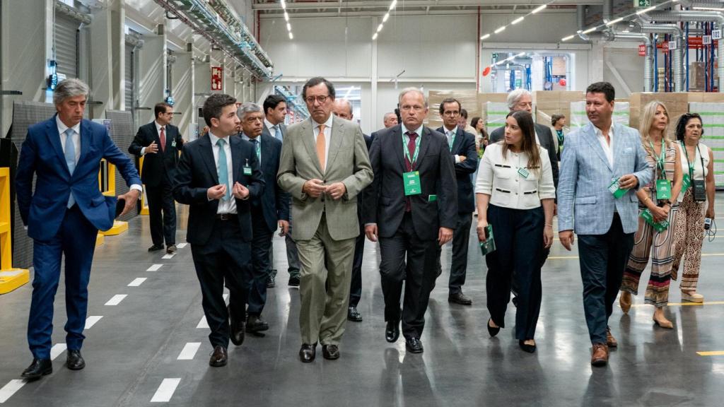 Visita interior del bloque logístico de Almeirim