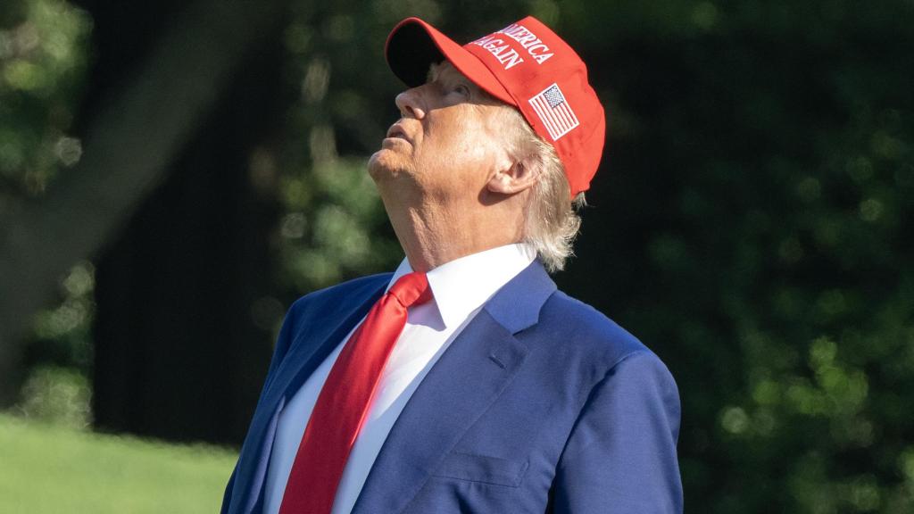 El presidente de EEUU, Donald Trump, en los jardines de la Casa Blanca.