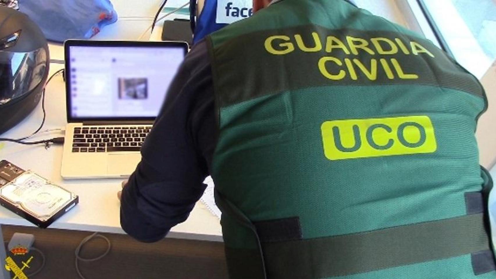 Un agente de Delitos Telemáticos de la UCO.