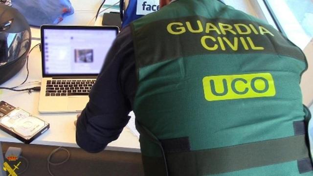 Un agente de Delitos Telemáticos de la UCO.