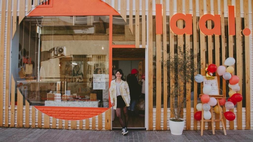 Isabel en su taller laal...