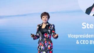 Stella Li, vicepresidenta ejecutiva de BYD y consejera delegada de BYD América