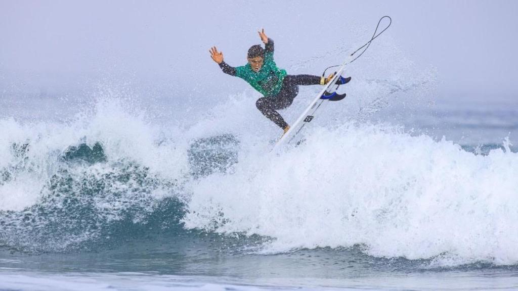 Dos campeones de surf mundial compiten en el Gadis Surf Festival Ferrol