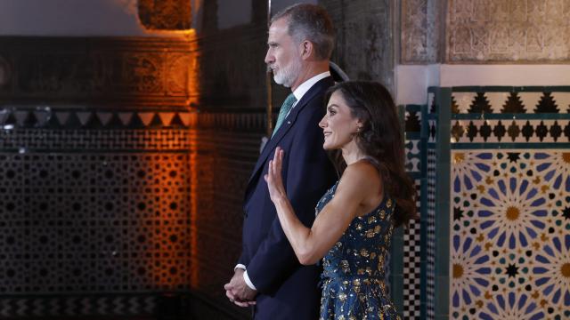 Los reyes Felipe y Letizia en el Real Alcázar de Sevilla.