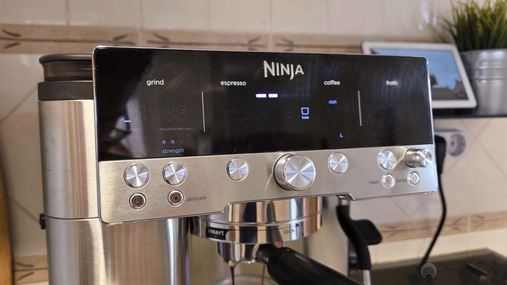 Cafetera Ninja Luxe Café