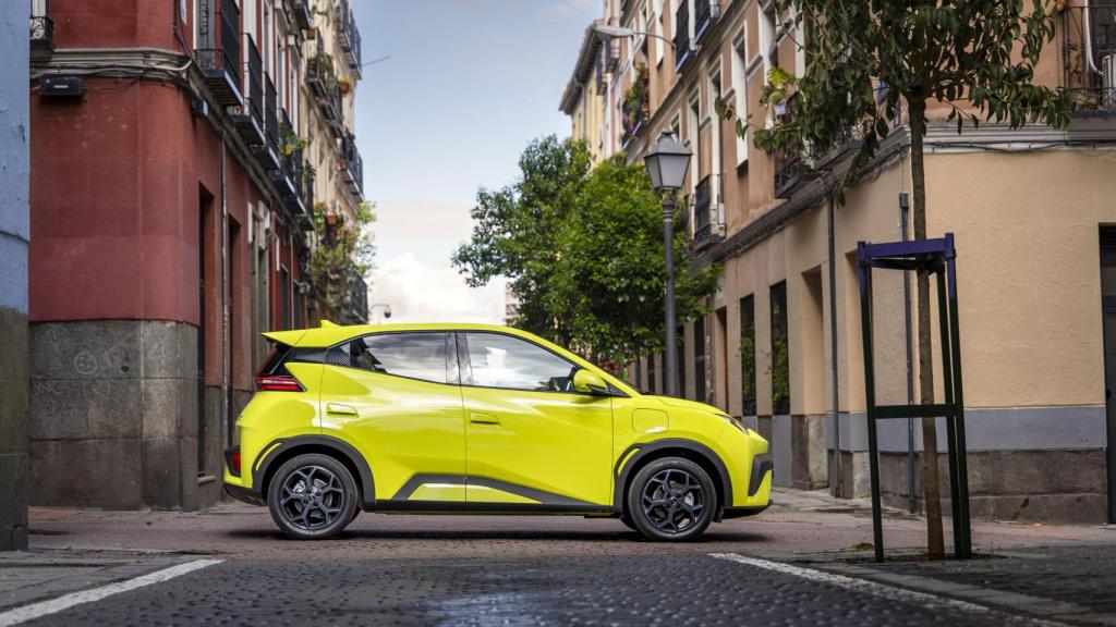 Silueta del BYD Dolphin Surf