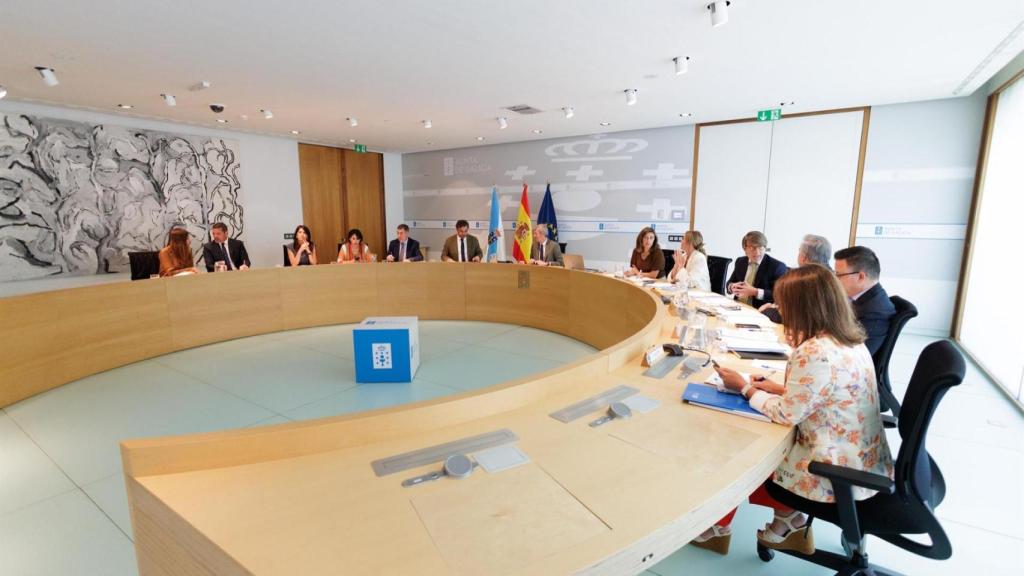 Galicia solicitará al Gobierno las competencias sobre los permisos de trabajo de extranjeros