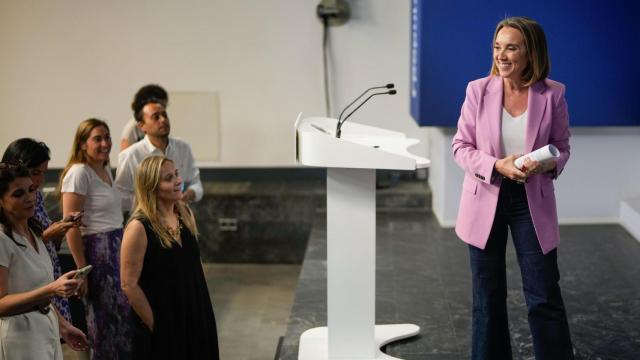 La secretaria general del PP, Cuca Gamarra, tras la rueda de prensa ofrecida al finalizar la reunión del Comité de Dirección del Partido Popular, este lunes en Madrid.