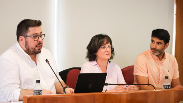 Los concejales del grupo municipal del BNG de Vigo, Xabier P Igrexas, Ana Martinez e Filipe Abalde