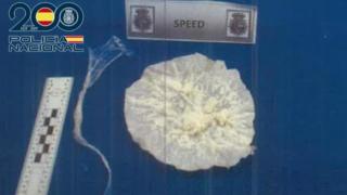 Cazado con droga en un curioso lugar tras saltarse un semáforo en rojo con su bici en Valladolid