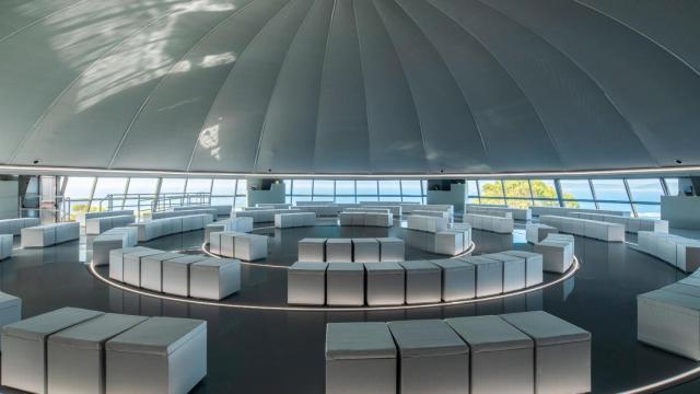 Interior de la cúpula con la nueva propuesta cultural de Zara