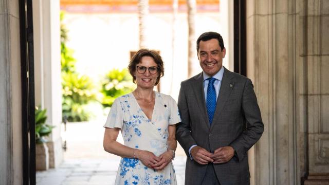 El presidente de la Junta con la comisaria europea, este lunes en el palacio de San Telmo.