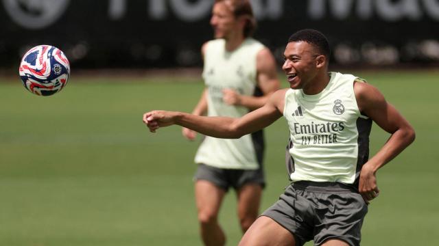 Mbappé, durante el entrenamiento previo antes del partido contra la Juventus.