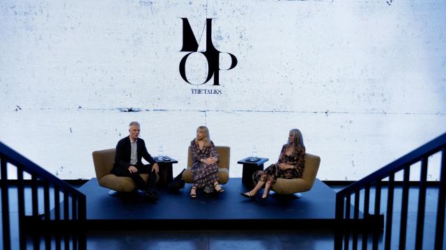 Las modelos Penelope Tree y Catherin Bailey protagonizaron la segunda MOP Talk en A Coruña.