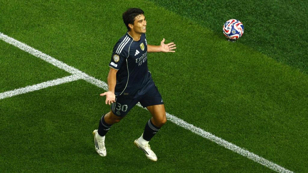 Gonzalo García celebra su gol contra el Salzburgo en el Mundial de Clubes.