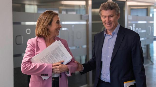 Cuca Gamarra, secretaria general, junto a Alberto Núñez Feijóo, en el último Comité de Dirección previo al congreso nacional del PP.