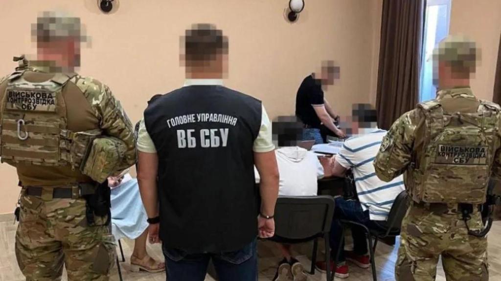 Adolescentes ucranianos reclutados por Rusia permanecen detenidos.